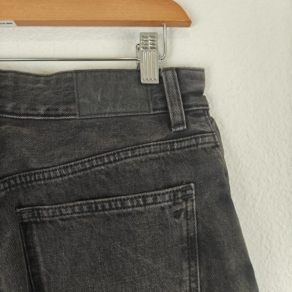 Madewell Darted Barrel Leg Jeans Olenda Wash Petite 24P | High Rise Black Denim - Picture 15 of 16